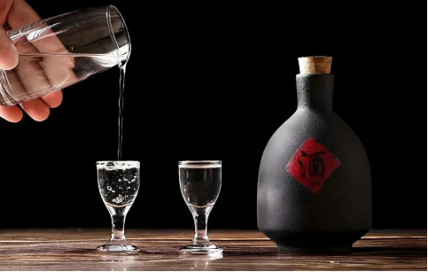 低度白酒就是加水降度？汾酒加码38度以下产品，打破误解