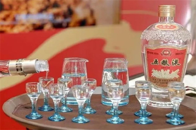 泸冠白酒 匠心传承，品味纯粹